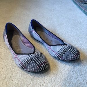 Rothy's size 8 gorgeous Glen Plaid Round Toe Flats